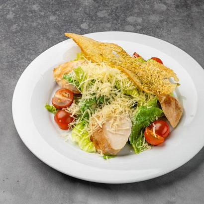 Ceasar salad with chicken fillet